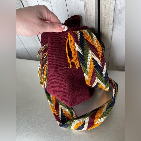 WAYUU Woven Crossbody Bag MOCHILAS Colombian Tribe Women's Bag Burgundy - Picture 3 of 7